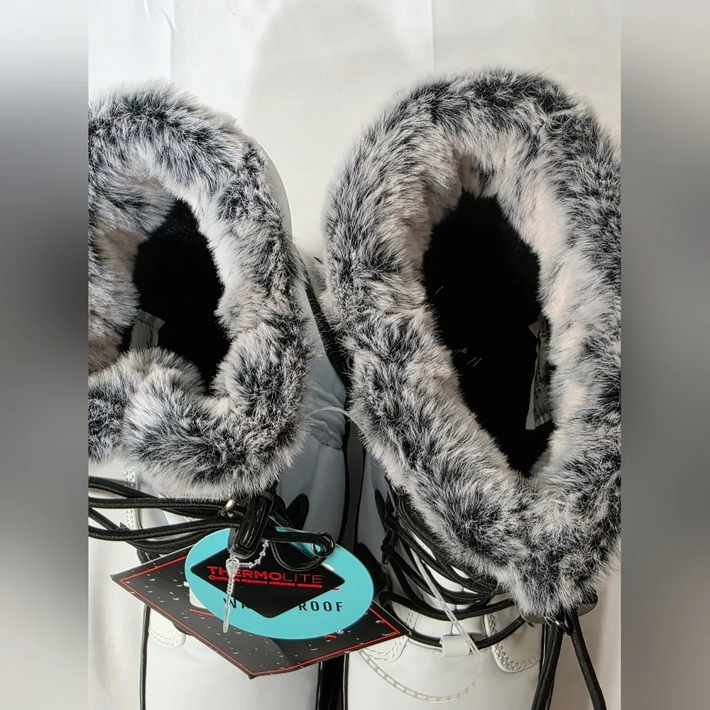 totes Jaycee Winter Snow Boots Womens Size 8.5 White Quilted Upper